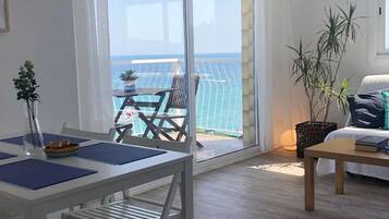 2 bedrooms, Internet