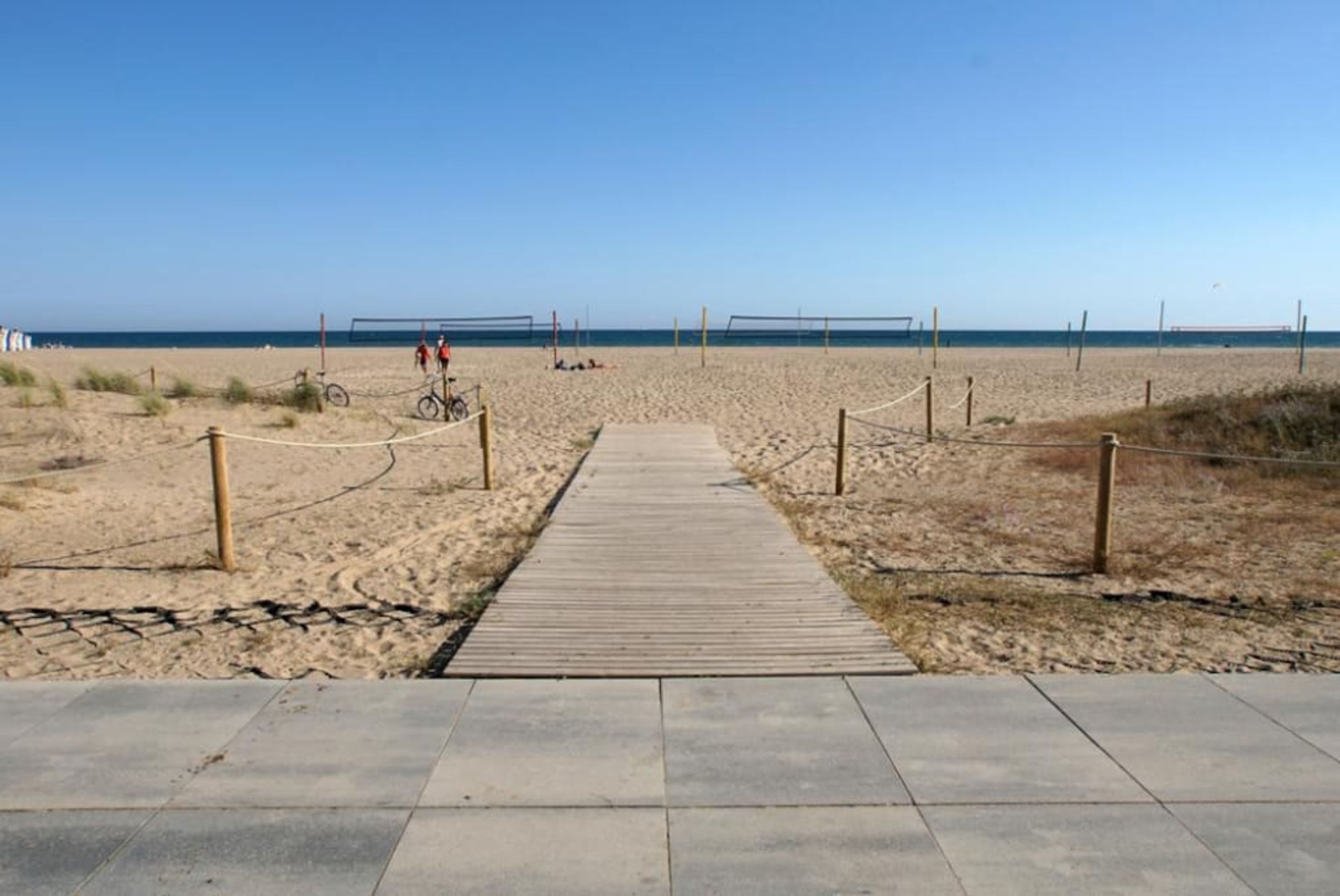 Apartamento | 2 dormitorios y Internet