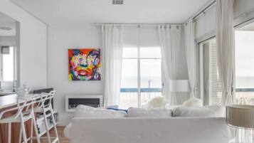 2 bedrooms, Internet