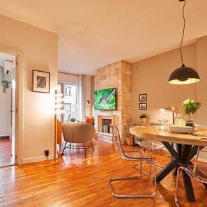 House | 4 bedrooms - Love Local Life Near Sagrada Familia By Myrentalhost (Barcelona)
