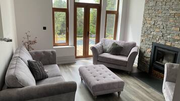 House | Living area | Fireplace