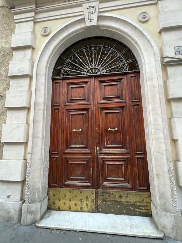 Exterior detail - Vaticano - Saint Peter-Elegant apartment (Roma)