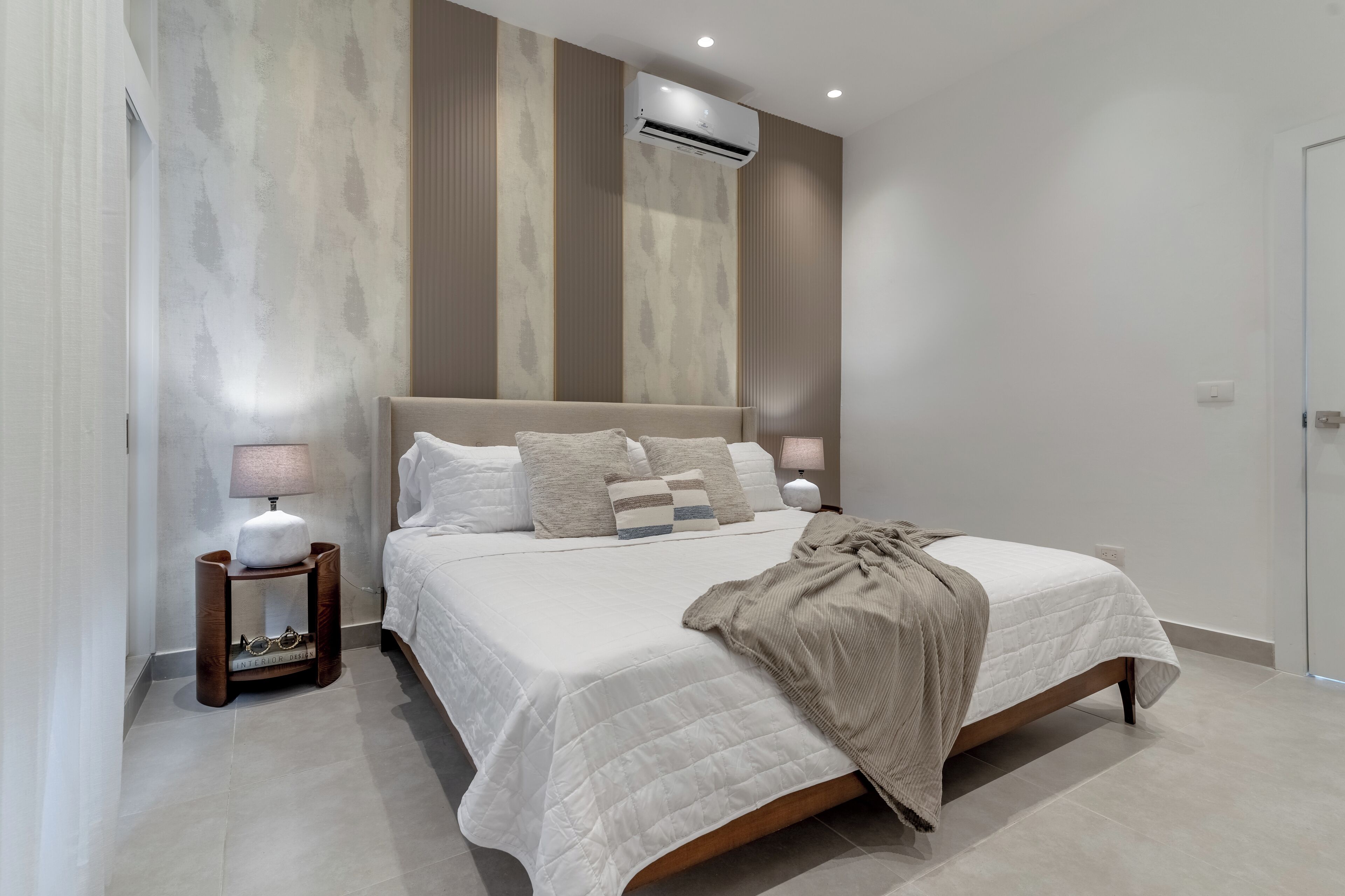 3 bedrooms, iron/ironing board, travel cot, free WiFi