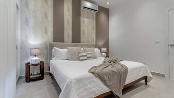 3 bedrooms, iron/ironing board, travel cot, free WiFi