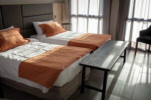 Classic Twin Room | Soundproofing, free WiFi