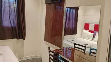 Deluxe Room | Premium bedding, desk, free WiFi, bed sheets