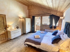 4 chambres, fer et planche à repasser, Wi-Fi gratuit, draps fournis