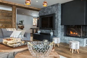TV, fireplace, video library, stereo