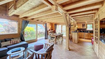 Télévision, cheminée