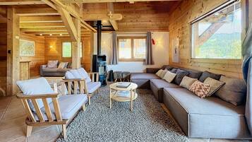 Télévision, cheminée