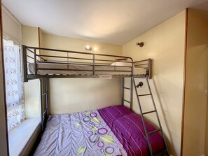 1 bedroom