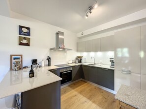 Fridge, microwave, oven, dishwasher