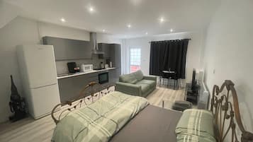 1 bedroom, iron/ironing board, free WiFi, bed sheets