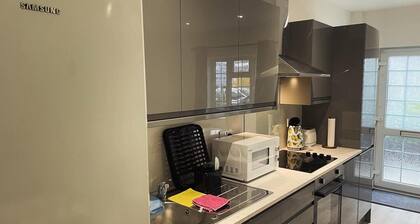 Renovated Studio - Self Check-In, Free Parking