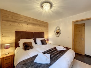 3 chambres, Wi-Fi gratuit, draps fournis