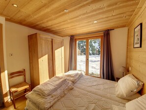 5 chambres, Wi-Fi gratuit, draps fournis