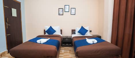 13 camere, Wi-Fi gratuito, lenzuola