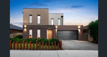 Modern Masterpiece Beautiful St Albans 4BR Home