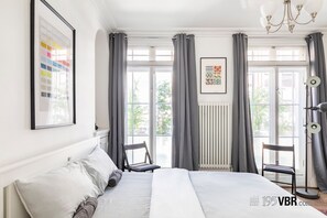 12 habitaciones, escritorio, cuna de viaje y wifi gratis 
