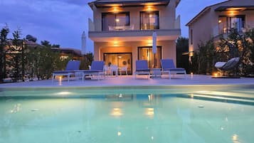 Villa, piscine privée | Piscine privée