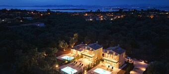 อันมาเรีย ลักซ์ซูรี่