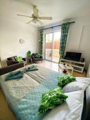 1 sovrum, strykjärn/strykbräda, wi-fi och sängkläder