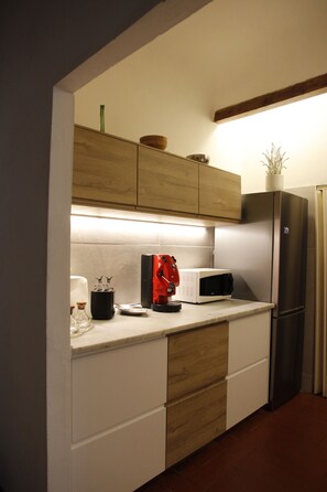 Microwave, oven, stovetop, dishwasher - Ponte Vecchio-Dimora Confort Peonia (Firenze)