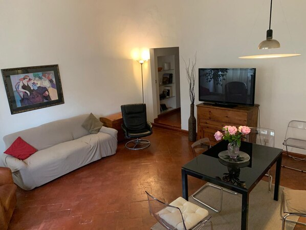 TV - Ponte Vecchio-Dimora Confort Peonia (Firenze)