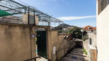 Quarto casal (Double Room with Terrace and Partial ) | Fachada