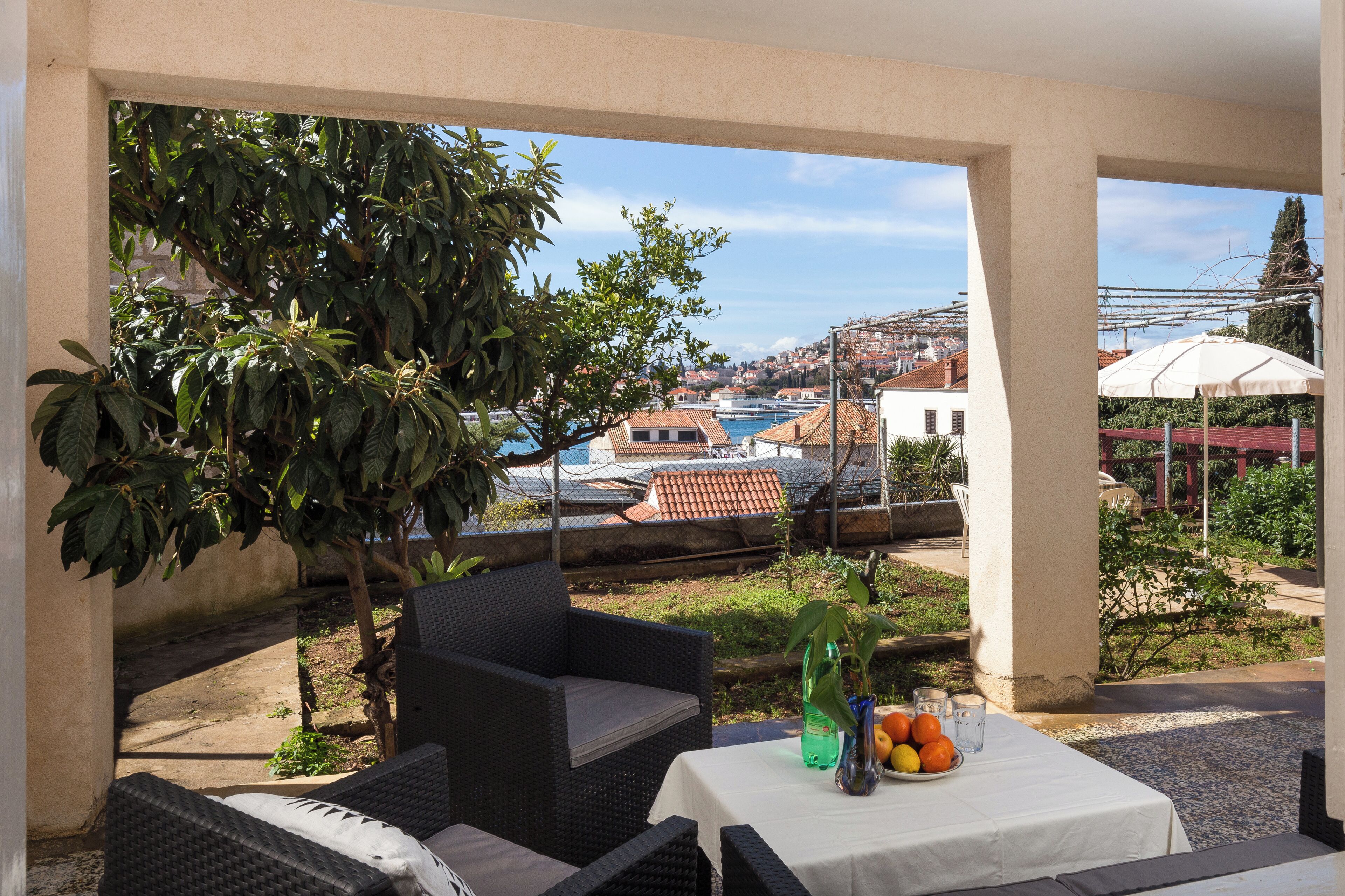 Habitación doble (Double Room with Terrace and Partial ) | Terraza o patio