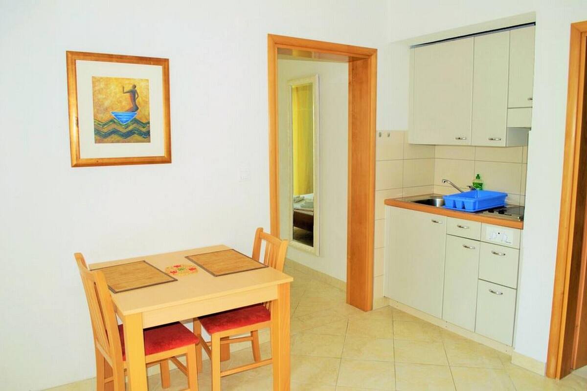 Apartment (One Bedroom Apartment with Sea View B) | Private kitchen
