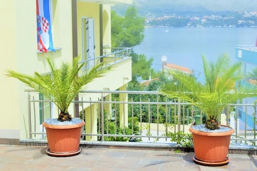Leilighet (One Bedroom Apartment with Sea View B) | Terrasse/patio