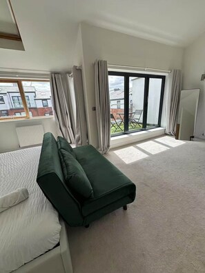 4 bedrooms, iron/ironing board, free WiFi, bed sheets - Birmingham, JQ Townhouse (Birmingham)