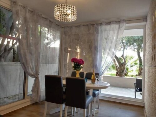 Apartment Hitri