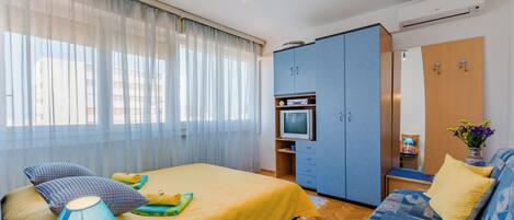 Studio (Studio Apartment Ecija (ST)) | WiFi (free)