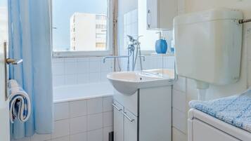 Studio (Studio Apartment Ecija (ST)) | Salle de bain