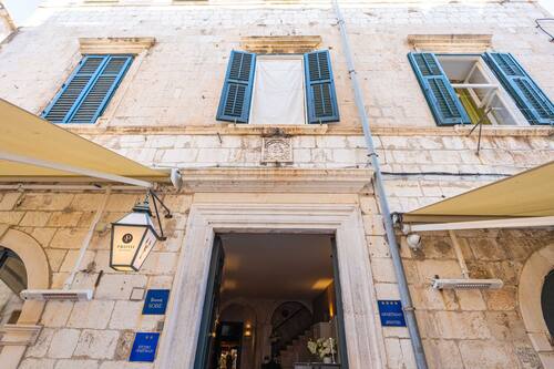 Apartment (One-Bedroom Apartment) | Exterior
