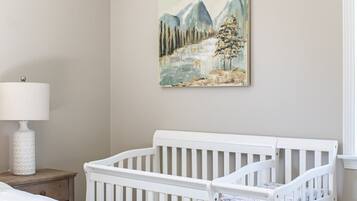 4 Schlafzimmer, Bügeleisen/Bügelbrett, WLAN, Bettwäsche