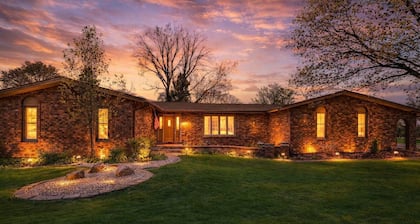 Near Shopping & Dining- The South Bend Bungalow
