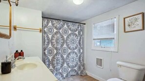 Dutxa, assecador de cabells i tovalloles 