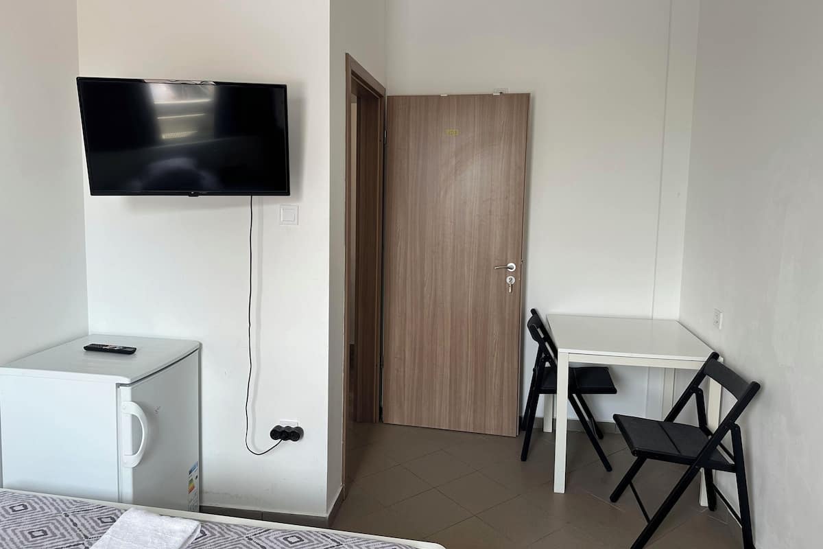 Grand Room | 1 bedroom, free WiFi