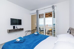 Studio (Studio Apartment with Balcony and Sea) | Kostenloses WLAN
