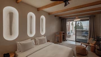 Elite Room, Jetted Tub, Sea View | Premium bedding, minibar, in-room safe, individually decorated