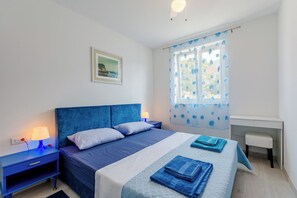 2 bedrooms, cots/infant beds, free WiFi - Apartment Karlo (Kastela)