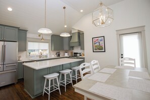 Dining - Ace on Ashe - Home in Downtown Southern Pines (Southern Pines)