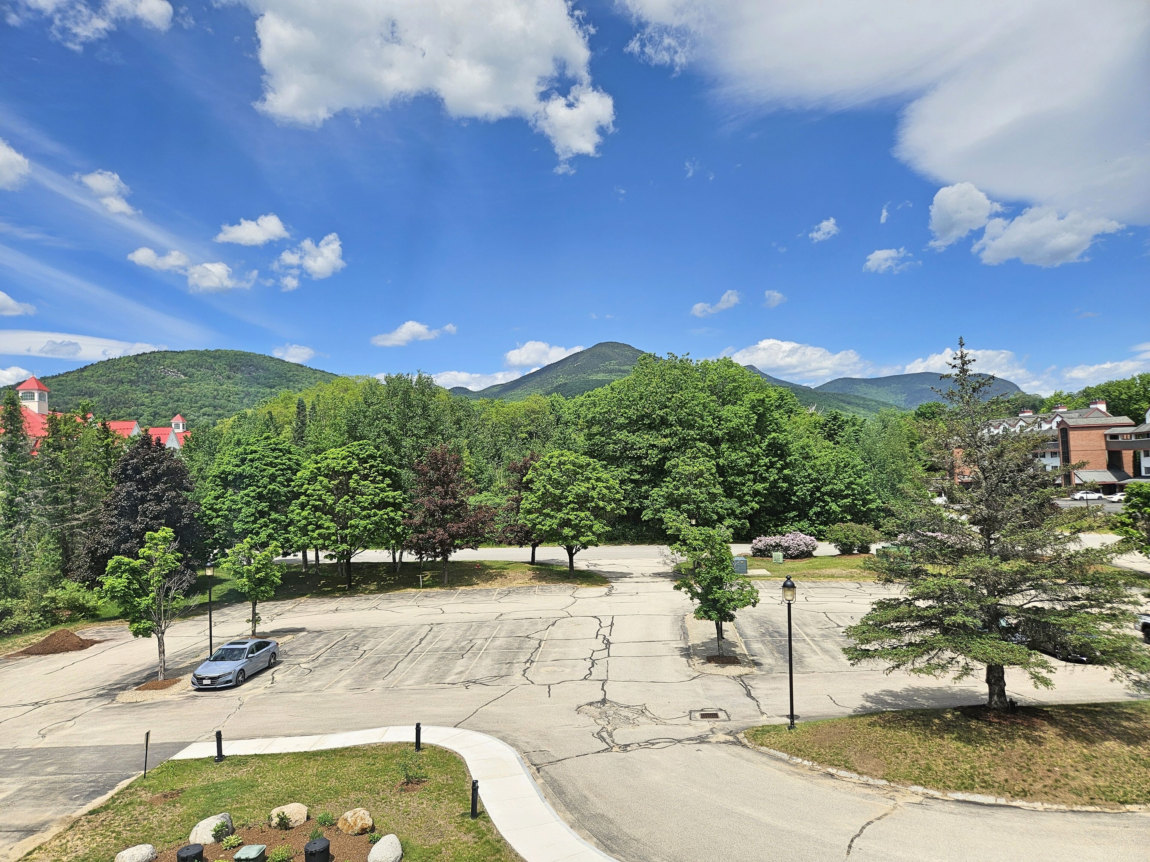 G311A - Managed by Loon Reservation Service - NH Meals & Rooms Lic# 056365