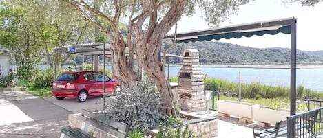 Apartment (One Bedroom Apartment) | Parking | Free self parking