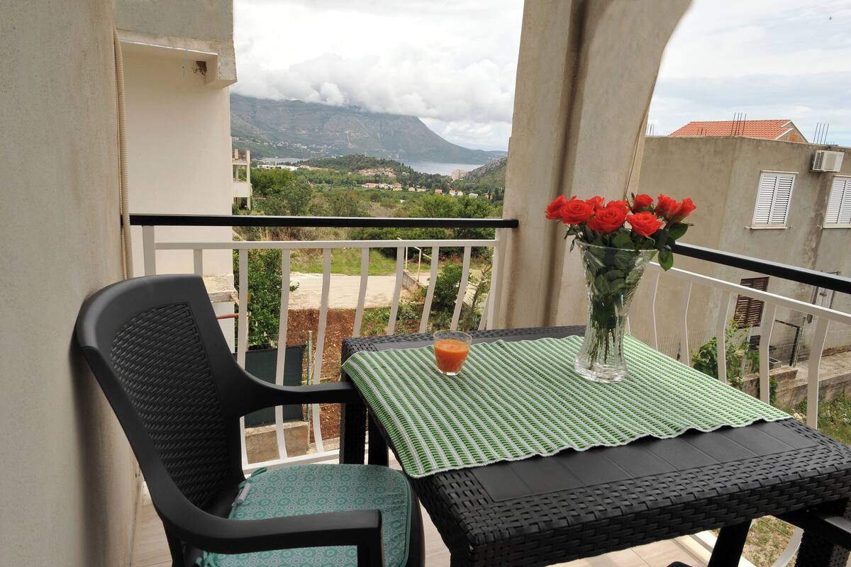 Appartement (One Bedroom Apartment with Balcony (A) | Balcon