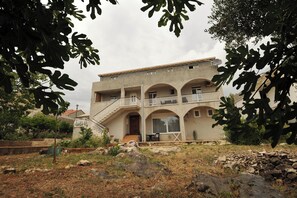 Apartment (One Bedroom Apartment with Balcony (A) | Außenbereich