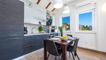 Departamento (Comfort One Bedroom Apartment with Ba) | Cocina privada | Refrigerador
